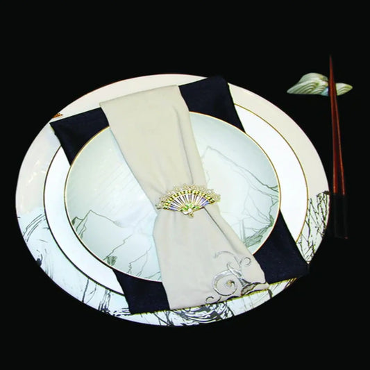 Darrian White Dinner and Quarter Plates Set