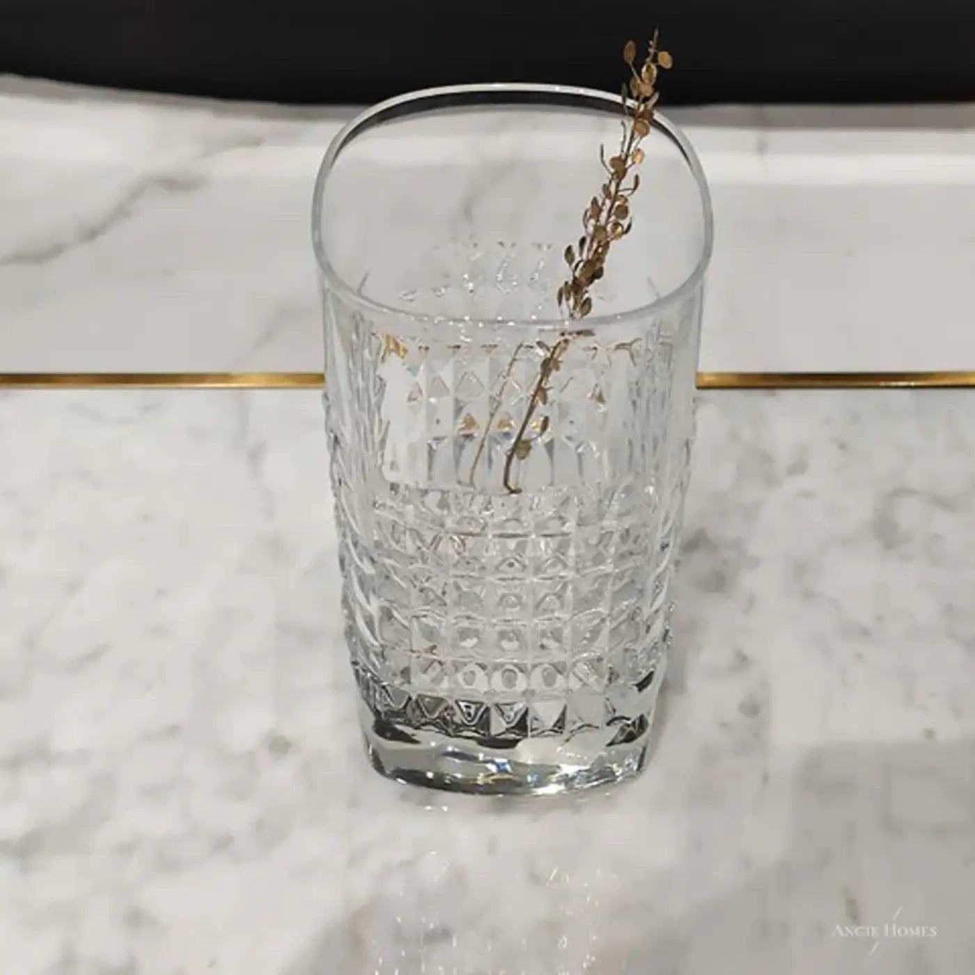 CATCHY WHISKEY GLASSES
