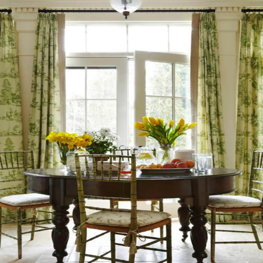 Round Wood Solid Dining Tables